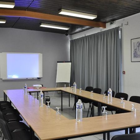 Henri 4 Hotel Rostrenen Kültér fotó